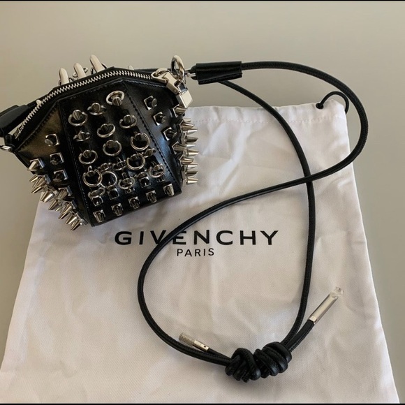 Meet your Posher, Leslie - Picture 3 of 5